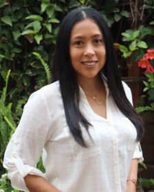 Ada Herrera : Bookkeeper