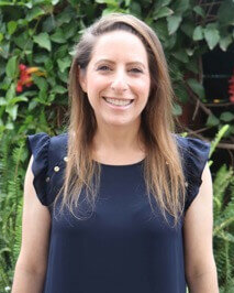 Dena Kaplan : Assistant Director of Operations